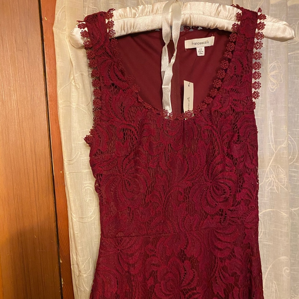 NWT Francesca’s midi.